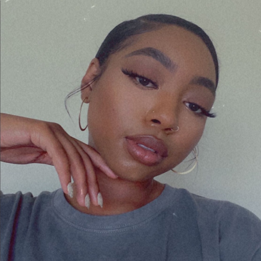 Meet your Posher, Nyah